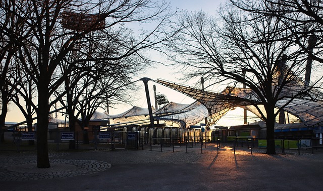 中国经济持 中国经济持